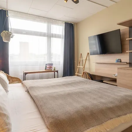 Hotel Aqua 3*