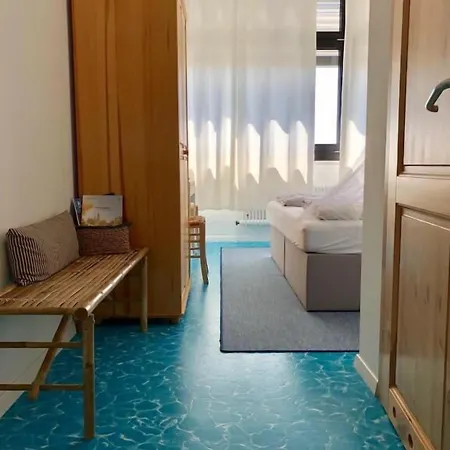 Aqua מלון 3*