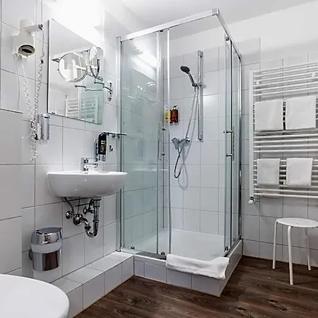 Aqua Hotel 3*