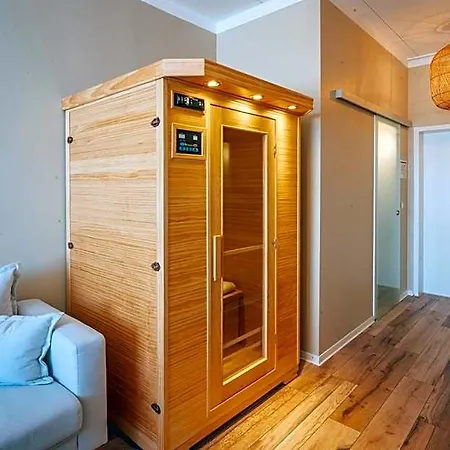 Aqua Hotel 3*