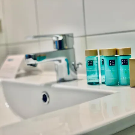 Aqua 3*