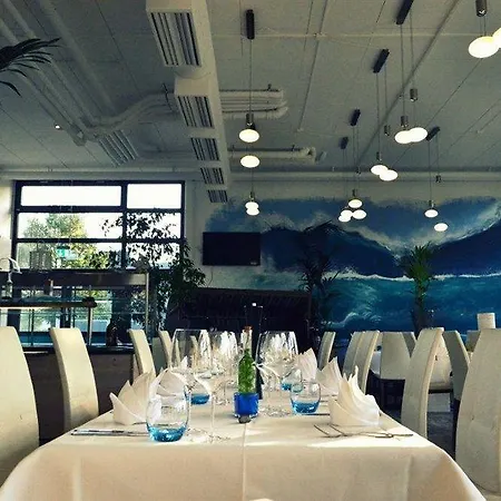 Aqua Hotel 3*