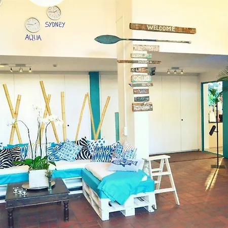 Aqua 酒店 3*