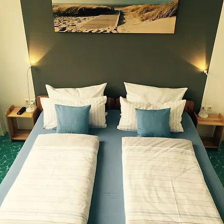 Hotell Aqua 3*