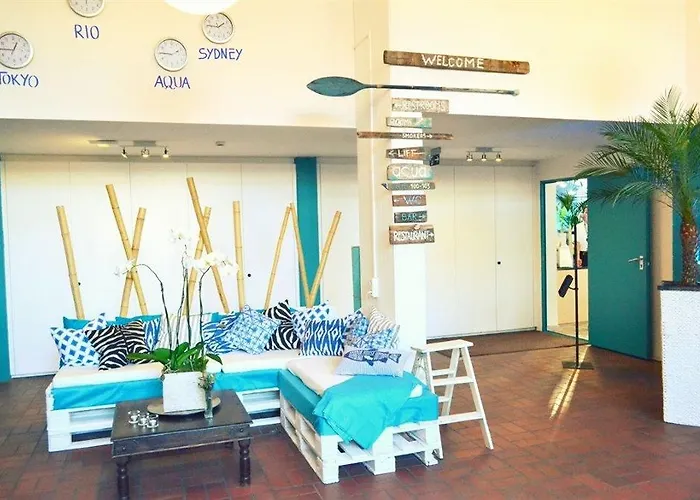 Aqua Hotel 3*